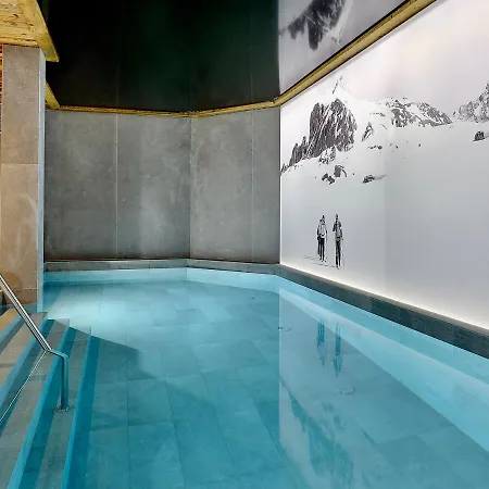 D'exception 10 Pers, Spa, Piscine, Wifi, 1550 - Fr-1-575-193 Chalet